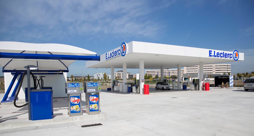 Gasolinera E.Leclerc Gasolindegia — Exterior