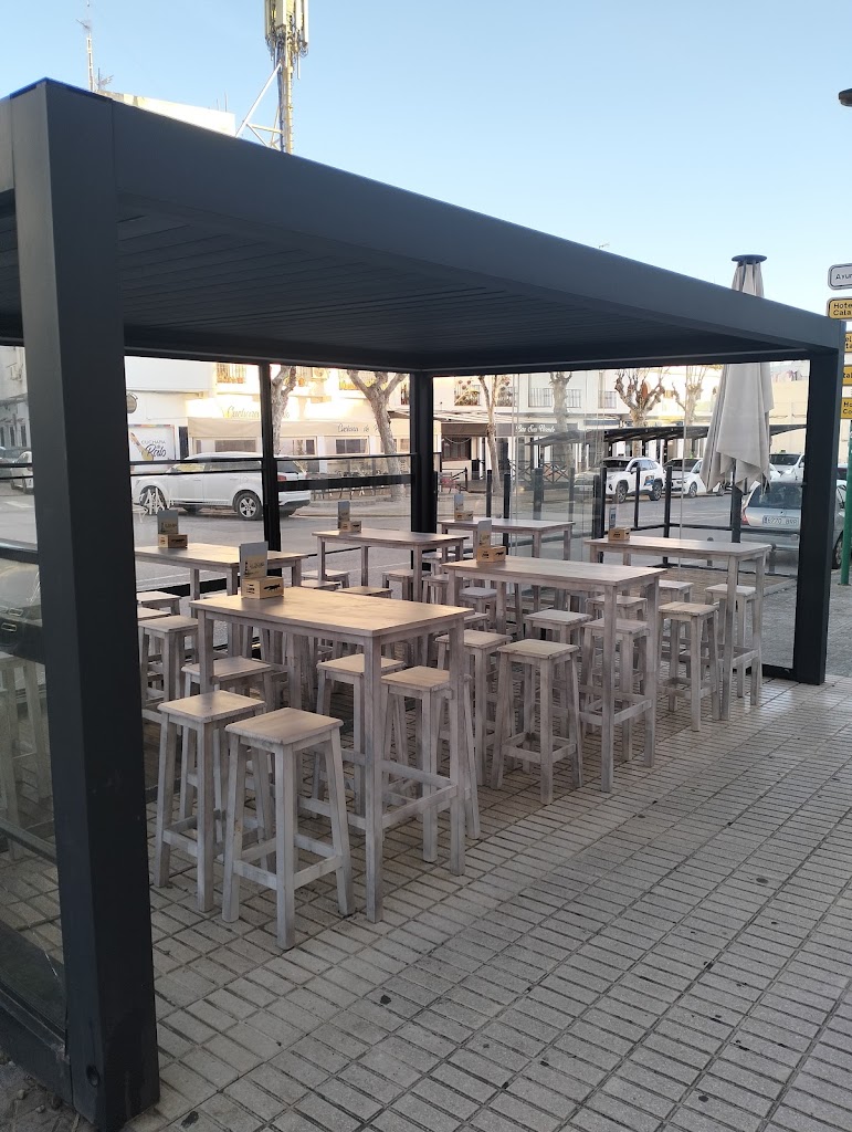 La Escama Cerveceria Taperia — Ambiente