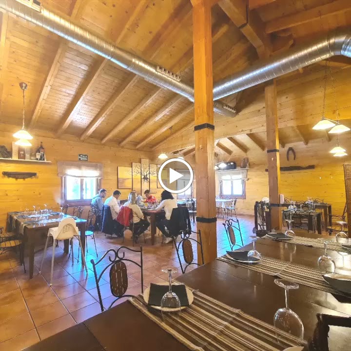 Asador Parrilla La Ermita — Videos