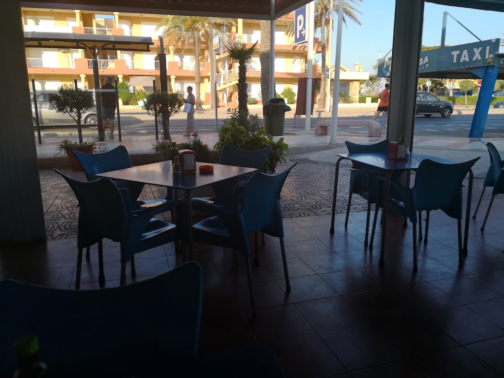 Cafeteria El Arbol — Ambiente