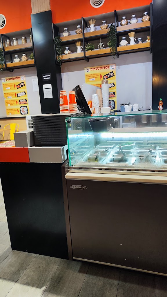 Restaurante GoWok — Ambiente