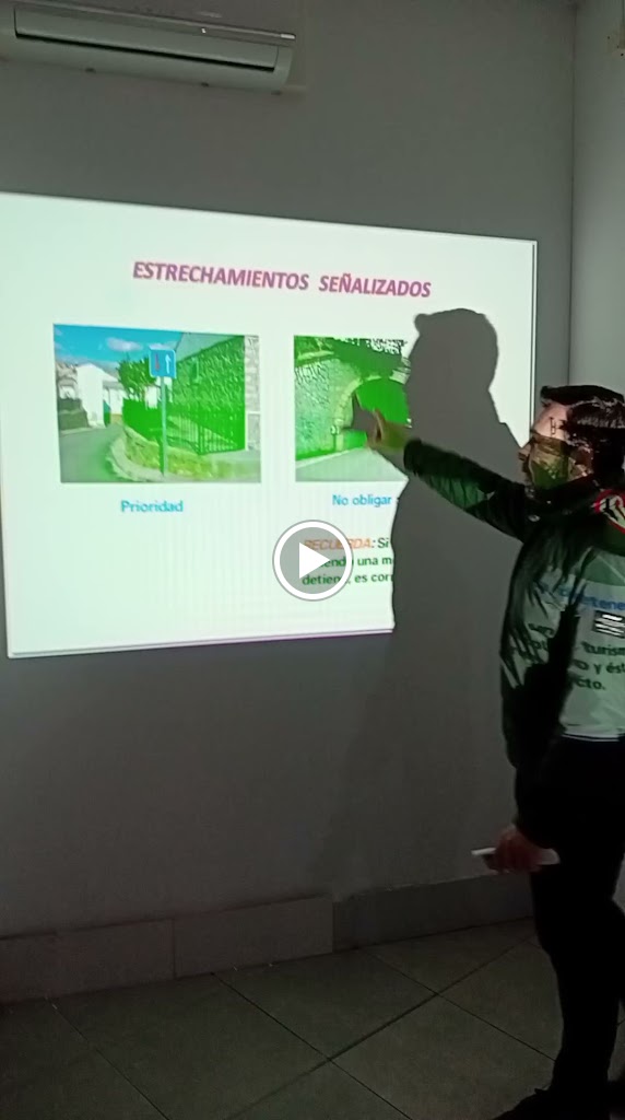 AUTOESCUELA CAMPOY — Videos