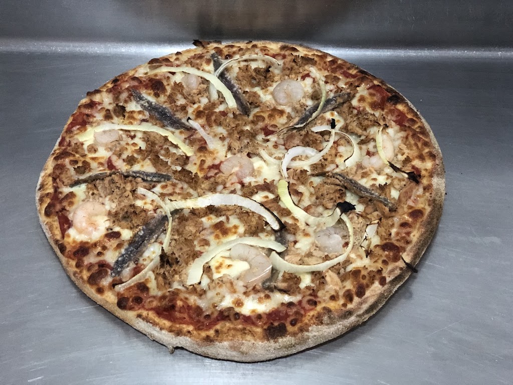 La Pizzeria — Pizza