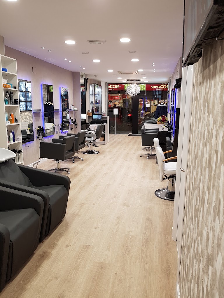 David Rial, Peluqueria Aviles — Interior