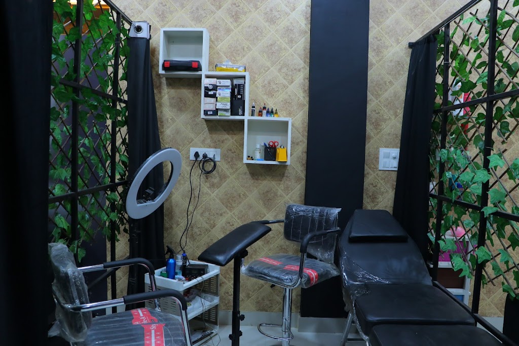 Mantra Unisex Salon Tattoo Studio