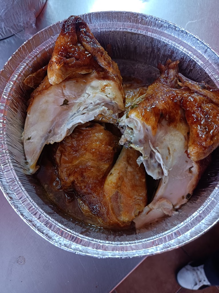 Asador la roca — Comida y bebida