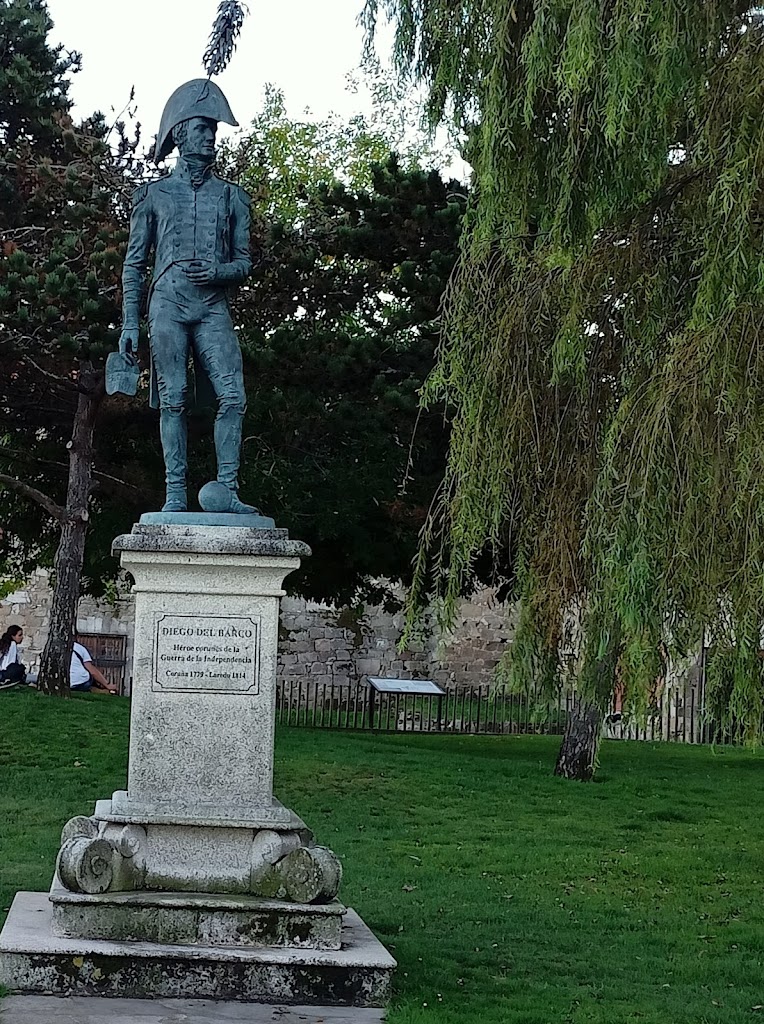 Estatua de Diego del Barco