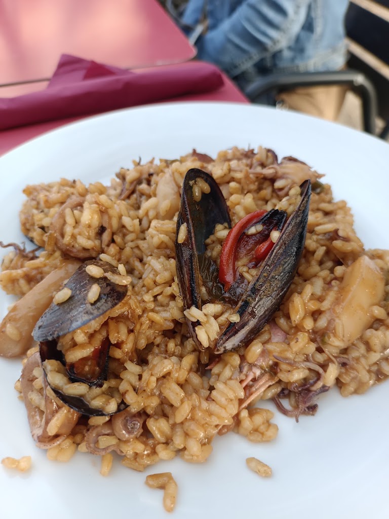 La Taverneta — Paella