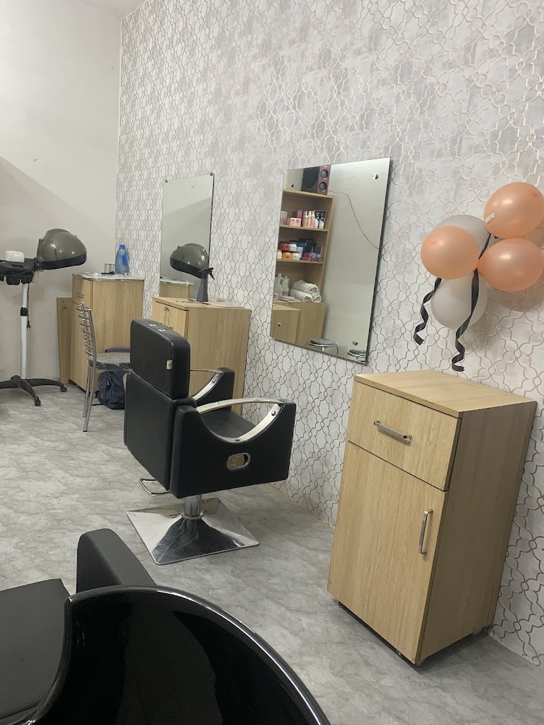 Sn Hair And Care Salon