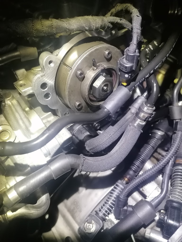 Ayerdi Motor — Interior