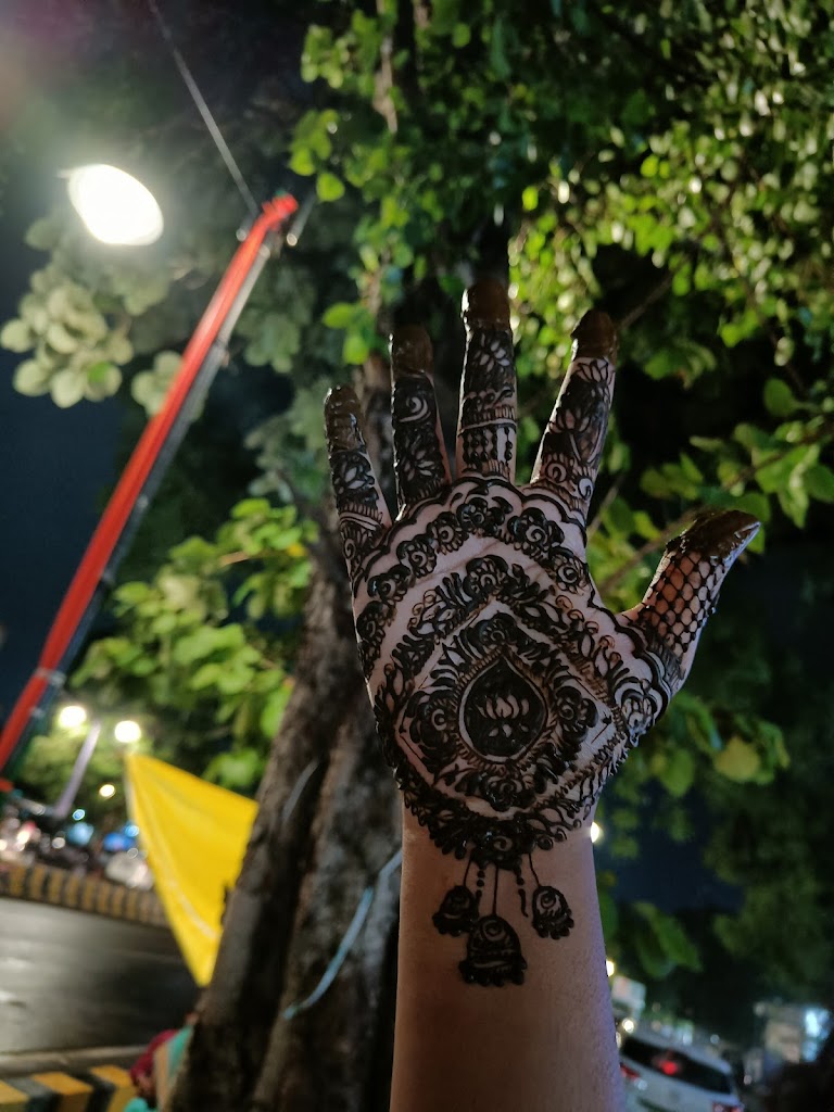 Radha Beauty Parlour Cosmetic Centre Tundla