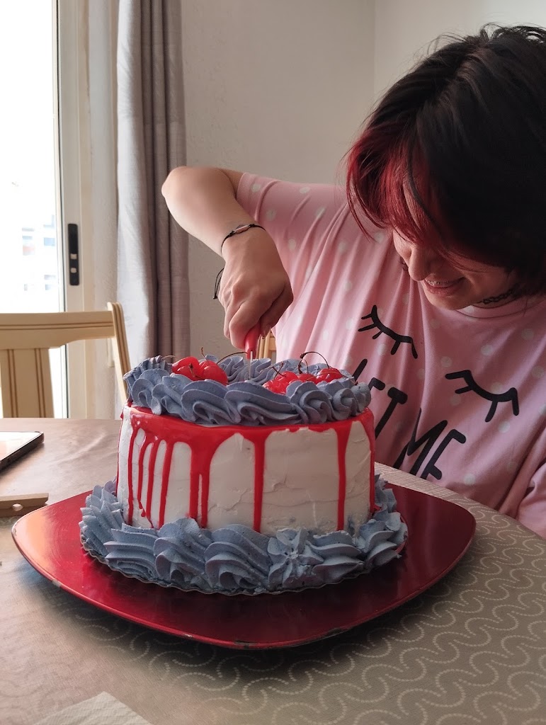 Pasteleria DulceElsa — Comida y bebida