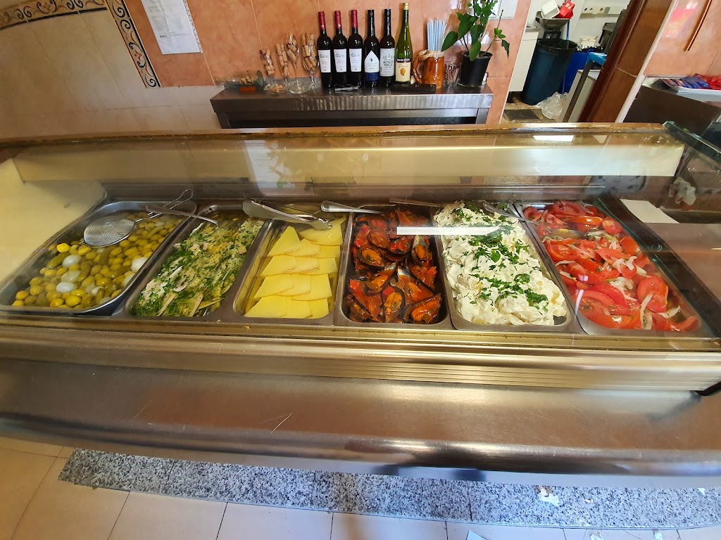 Bar "Peyca" — Comida y bebida