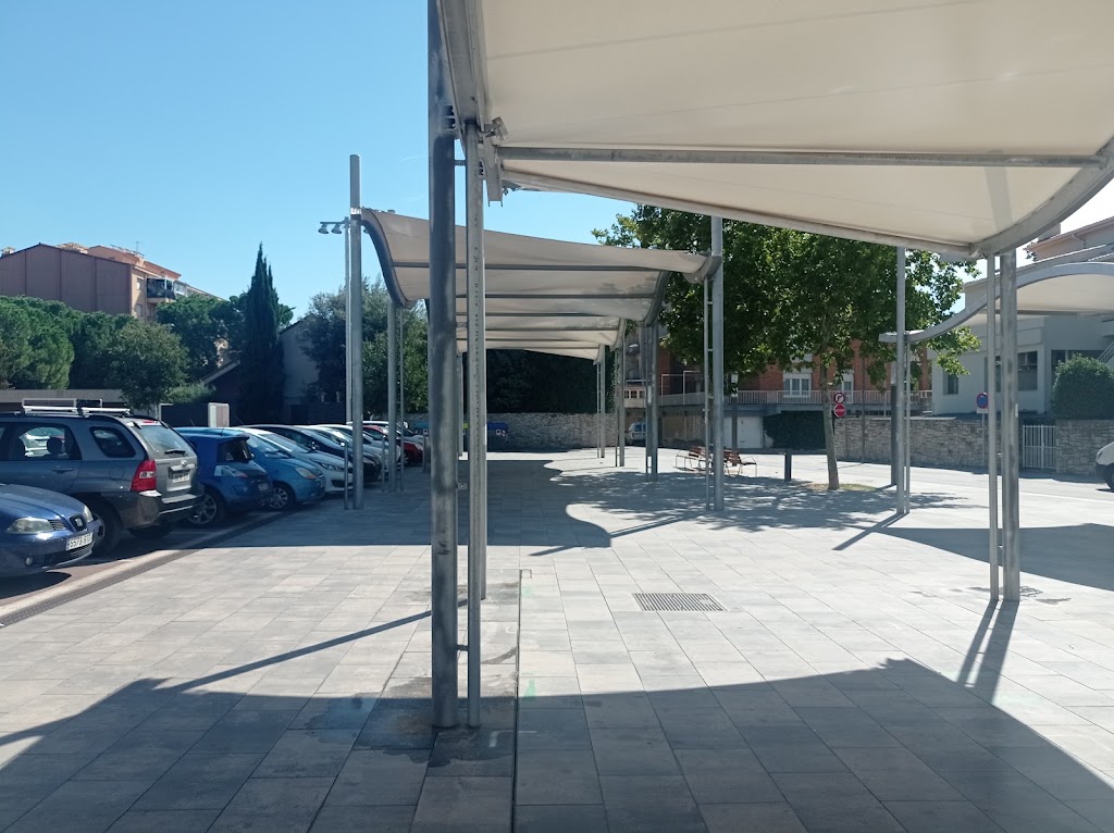 Placa de la Masuca — Estacionamiento