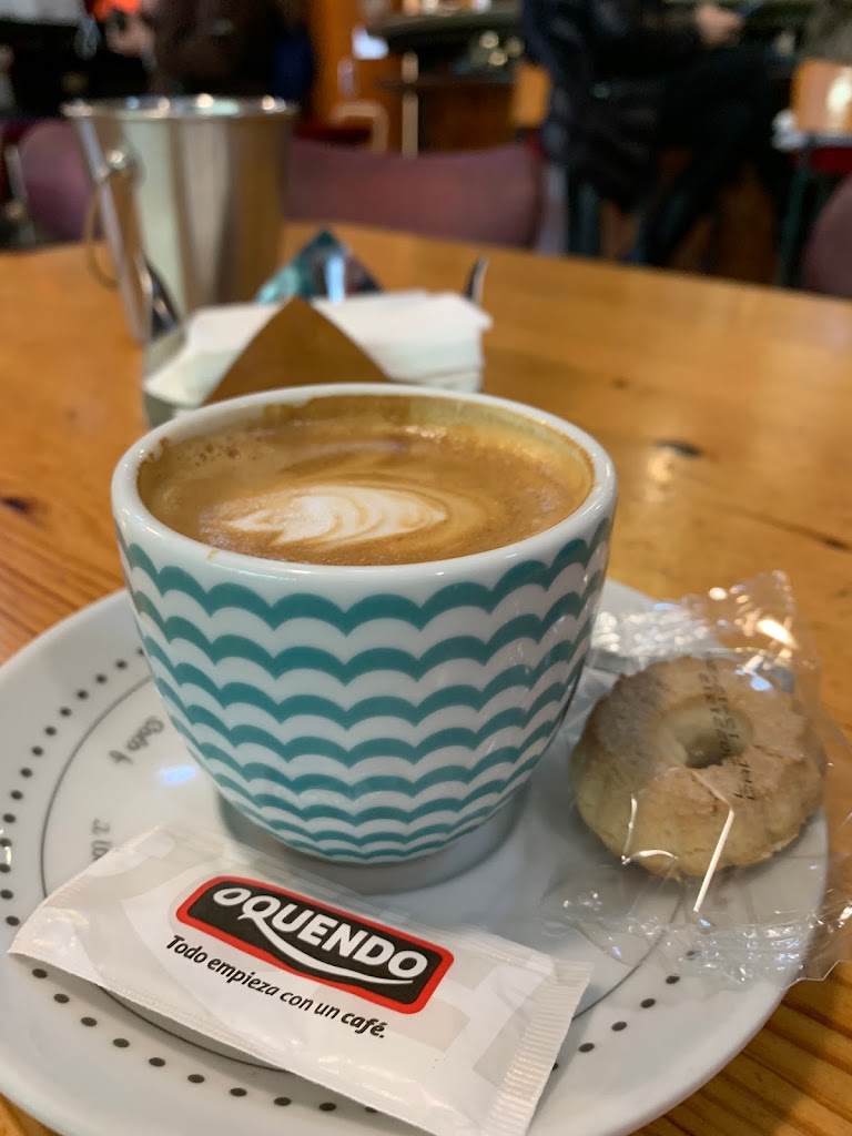 Cafe Galeno — Comida y bebida