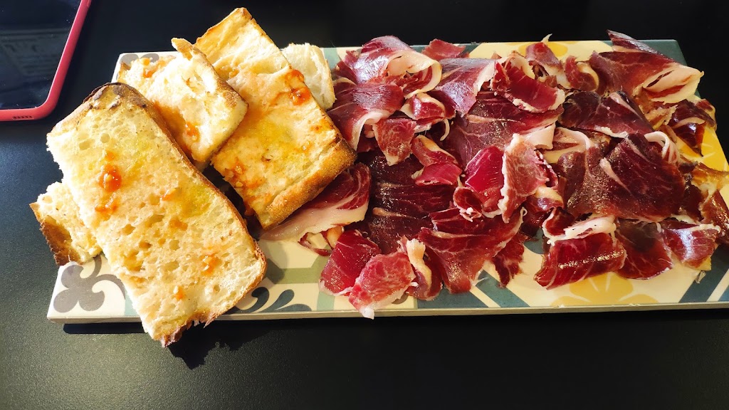 Restaurante Hotel Sant Pere II — Comida y bebida
