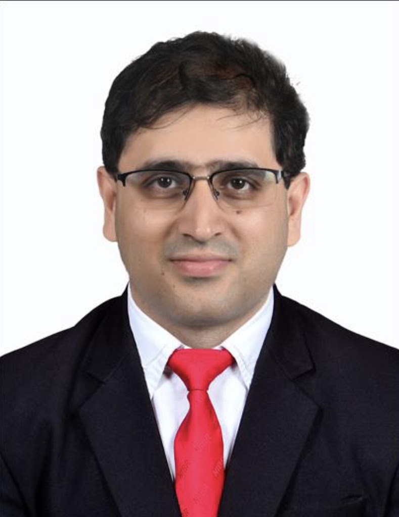 Dr. Dr Dhananjay Zutshi