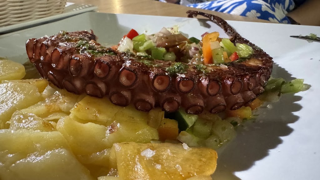 Bar Higuitos | Cocina Casera Almunecar — pulpo