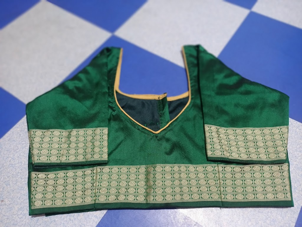 Poojaapaatra Makeup Artist Ladies Tailor Pallabi