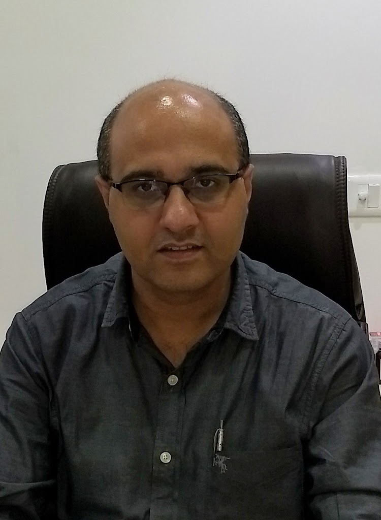 Dr. Dr Manish Chopra Cure Care Specialist Clinic