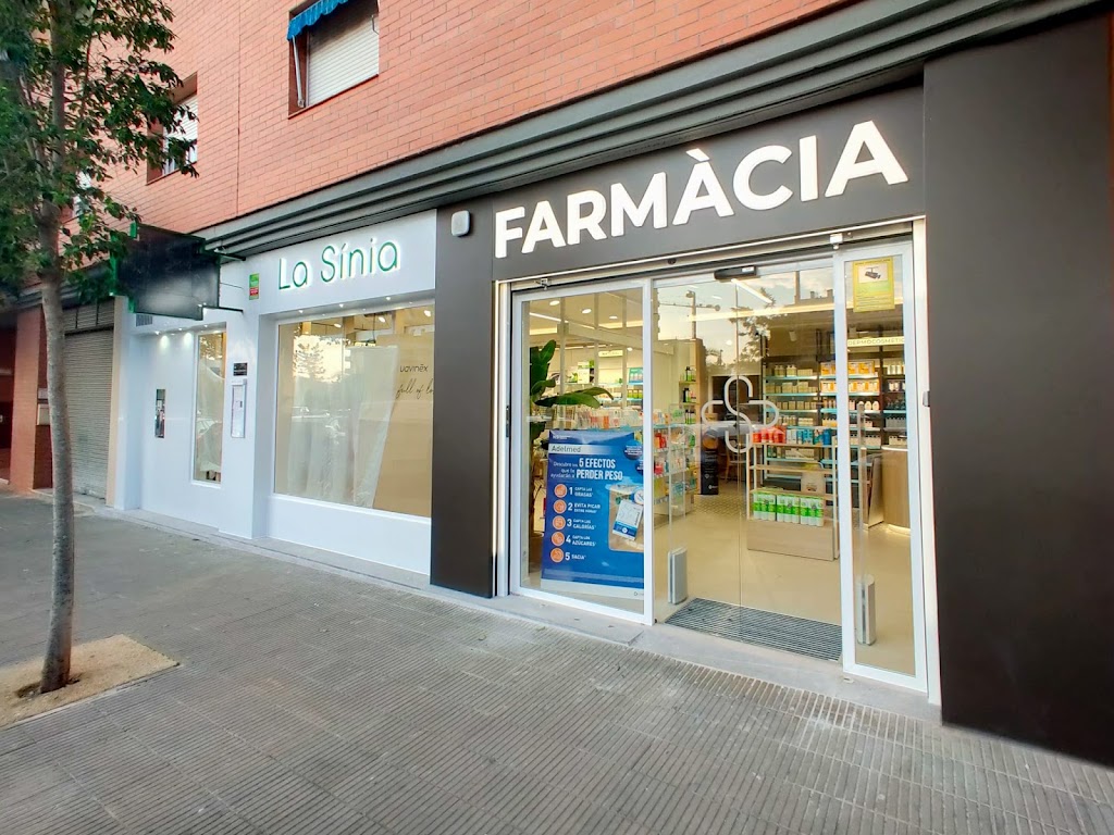 Farmacia La Sinia — Del propietario
