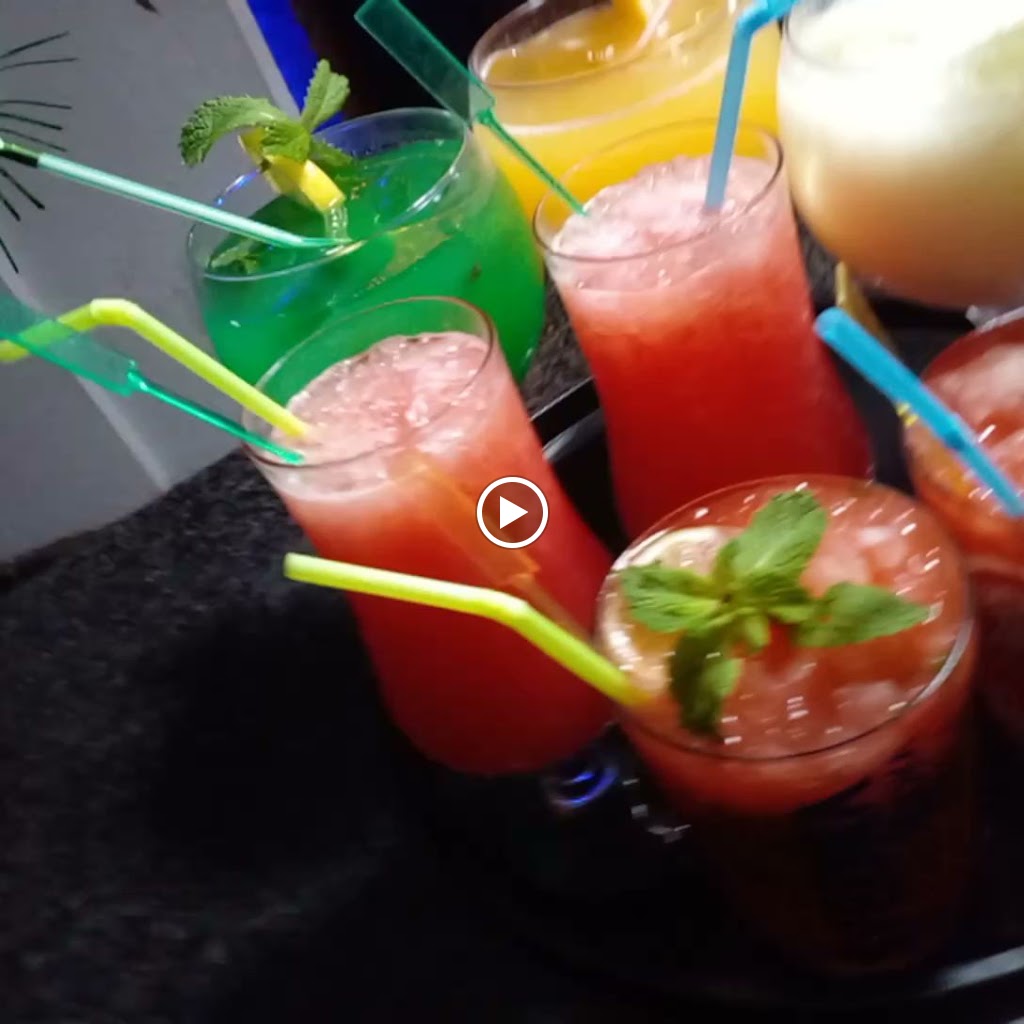 Bar transit cocteleria cerveceria — Videos