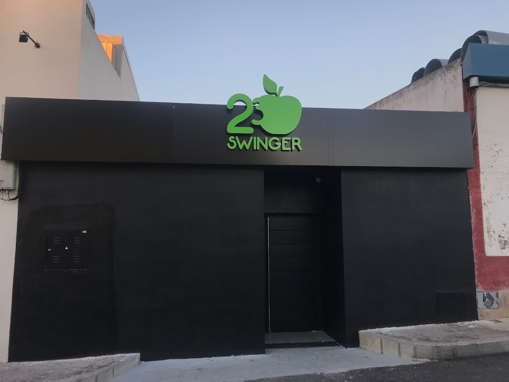 Pub 23 swinger