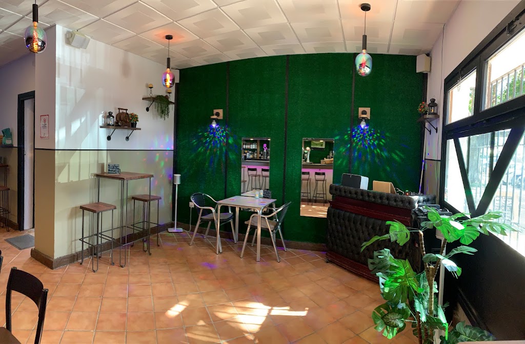 Bar Neros — Ambiente