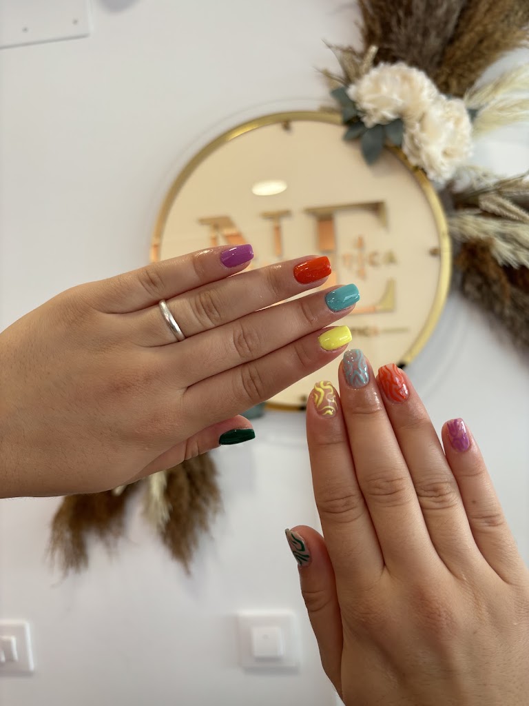 Nerea Estetica — Manicura