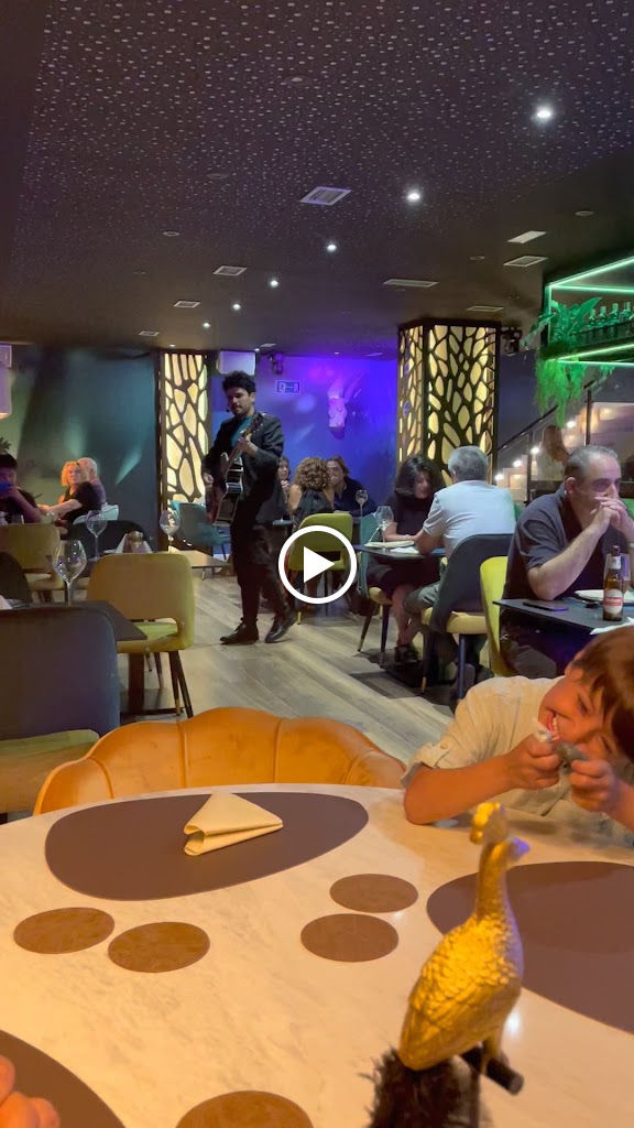 Caribbean Mood Restaurante — Videos