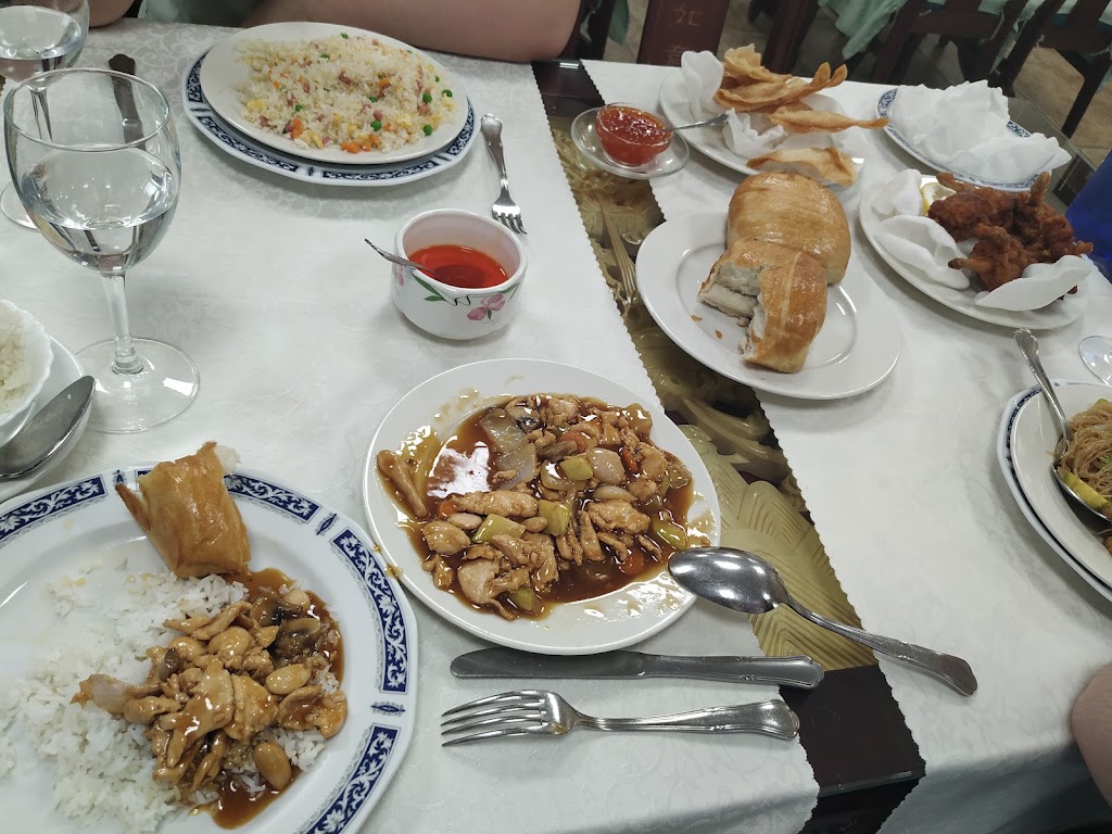 Restaurante China Sol — Comida y bebida