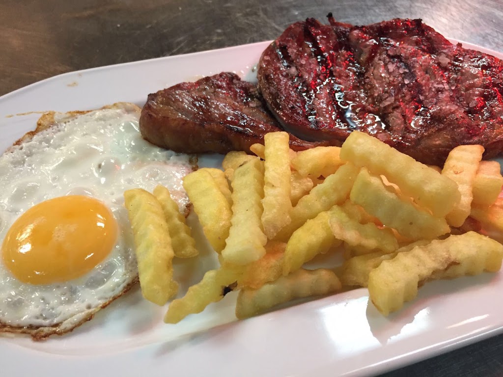 Restaurante House Rock — Comida y bebida