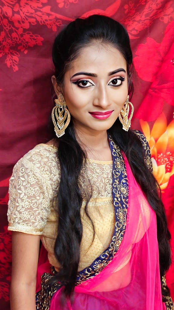 Dream World Beauty Parlour