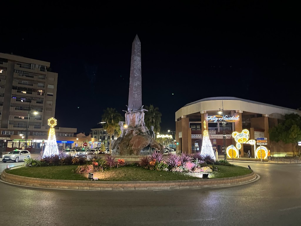 Fuengirola Centre - Modern 2BR Apartment -one Step to Everything