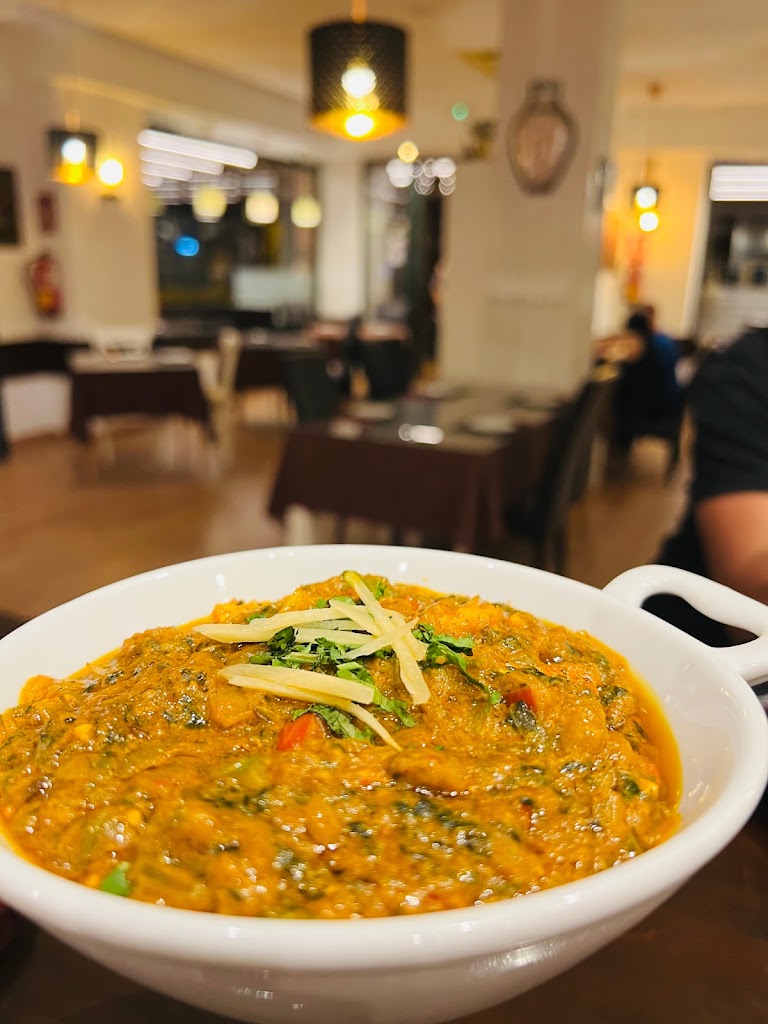 Mirch Masala — Comida y bebida