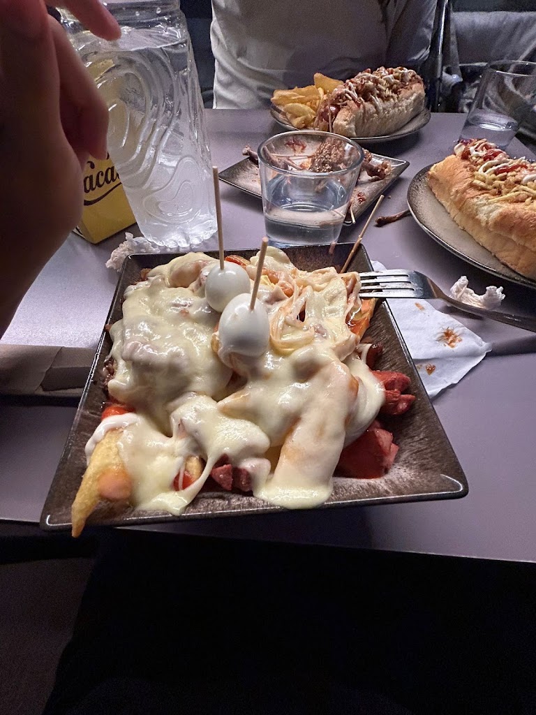 URBAN — Comida y bebida