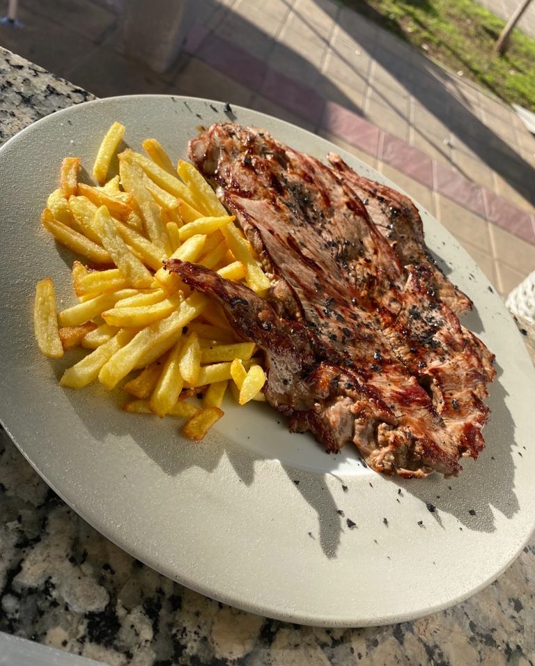 CAFE - BAR EL PATIO DE LA BUHAIRA — Papas fritas