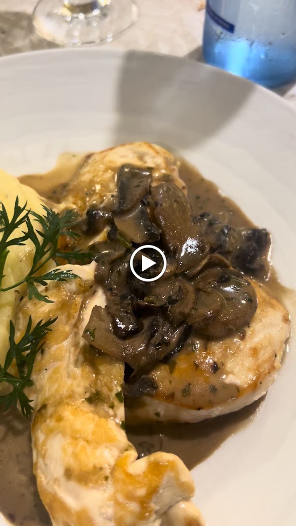 Restaurante pizzeria San Martin — Videos