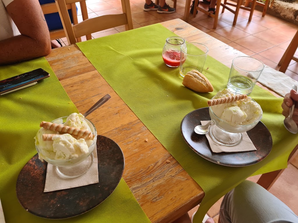 Restaurante El Perenquen Gloton — Comida y bebida