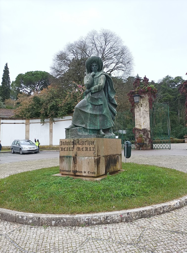 Monumento em homenagem ao Infante Dom Henrique