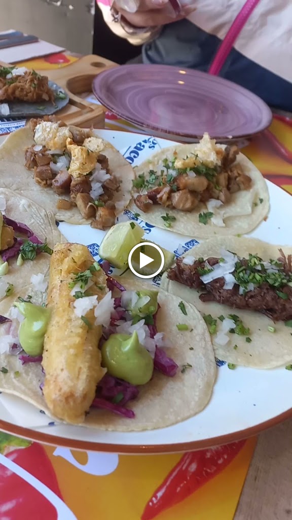 Los Chamacos Taqueria Mexicana — Videos