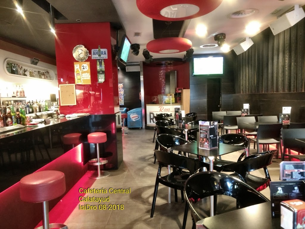 Central Cafe Pub — Ambiente
