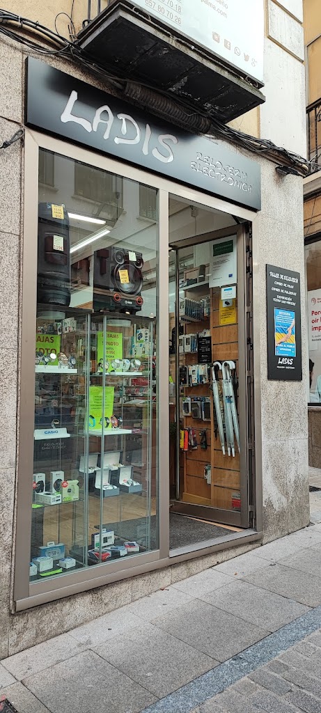LADIS Electronica y Relojeria en Plasencia