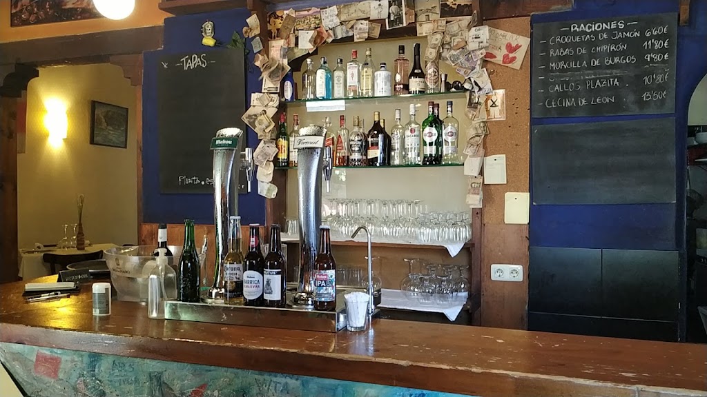Taberna Atipica La Plazita — Bar
