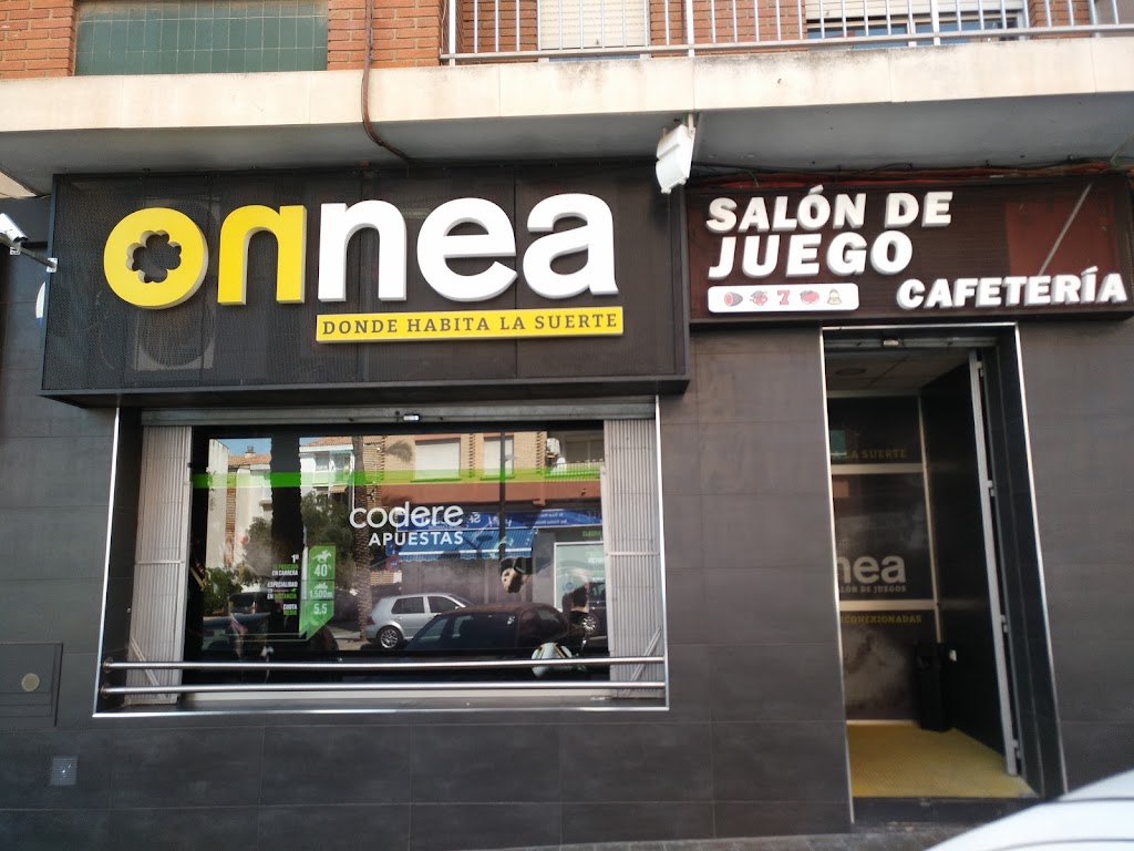 Salon De Juego Cafeteria Onnea