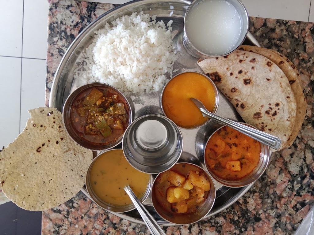 Shreeji Dyning And Food Service
