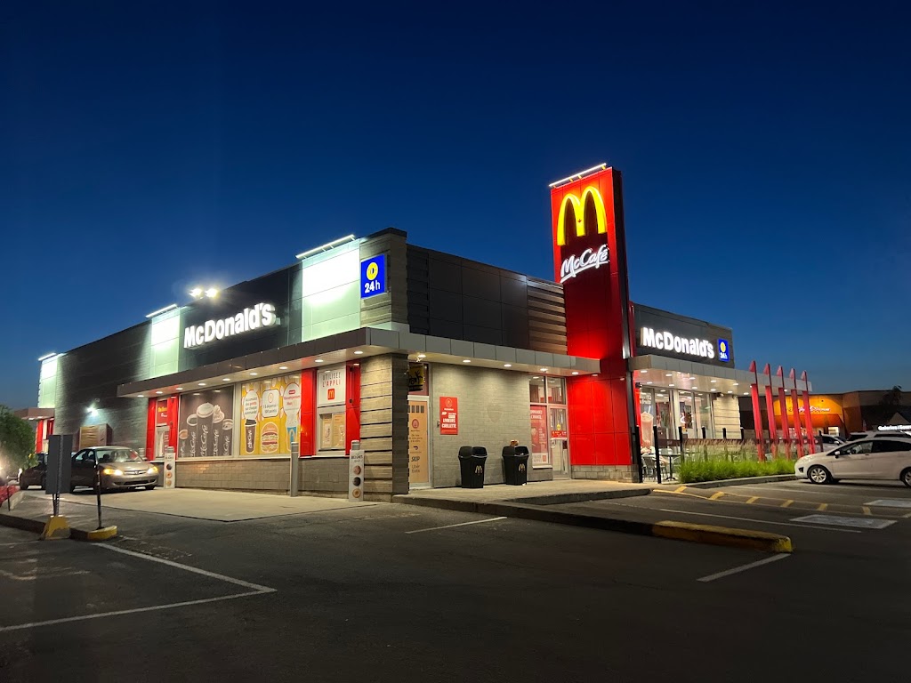 McDonald's in Dollard-Des Ormeaux