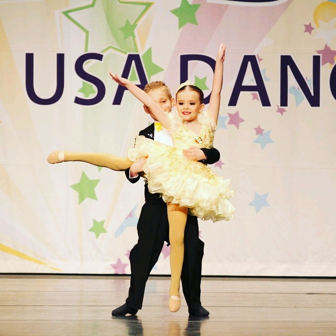  Be Famous Dance Center