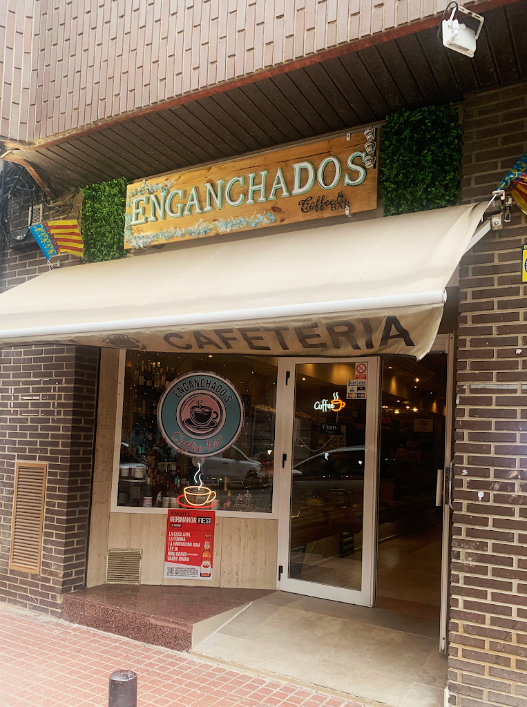 Enganchado's Cafe-Bar