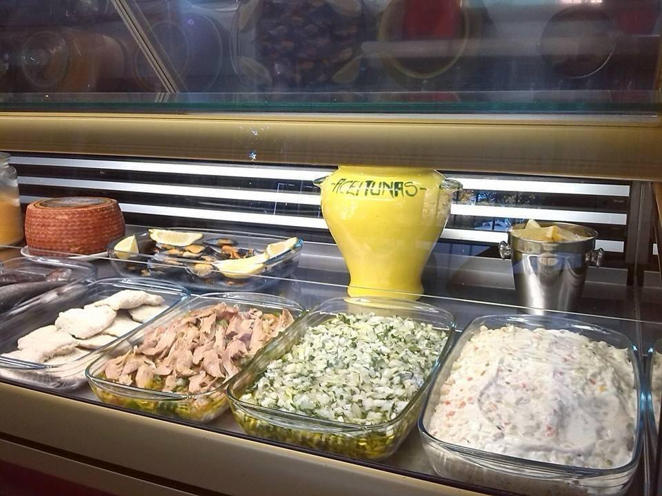 Bar Los Ninos — Comida y bebida